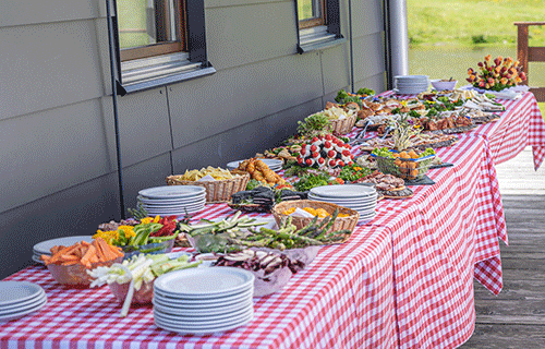 Apéros and banquets